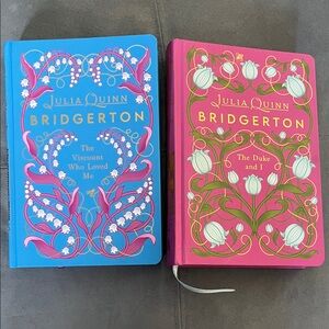 Julia Quinn Bridgerton Hardcover Set -The Viscount Who Loved Me & The Duke and I